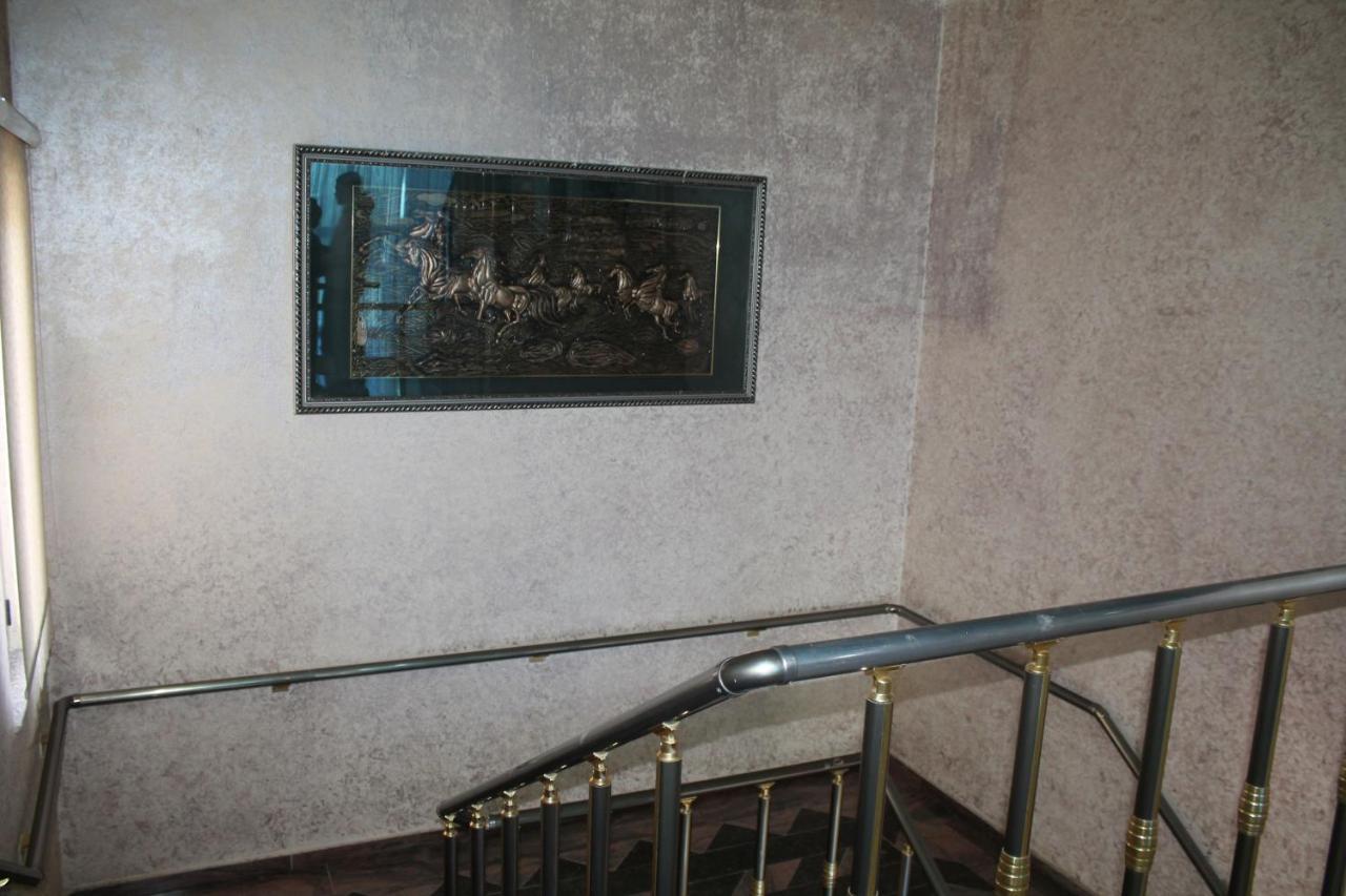 Hotel Hasmegaj Mahall' e Kryethuit Exteriér fotografie